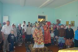 Первая Литургия в возрождающемся храме