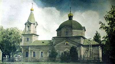 Храм Казанской иконы Божией Матери, который стоял в селе Моркиялы Волжского района. Именно в нем находился Чудотворный крест с конца 50-х годов до 1964 года (когда храм сгорел).