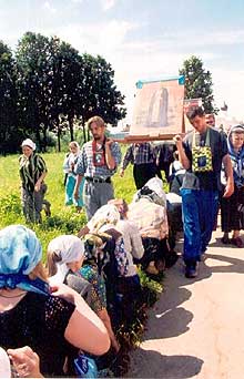 Всероссийский Свято-Серафимовский Крестный ход из <a href='http://ekaterinburg.region-news.info' target=_blank>Екатеринбурга</a> прибыл в Йошкар-Олу