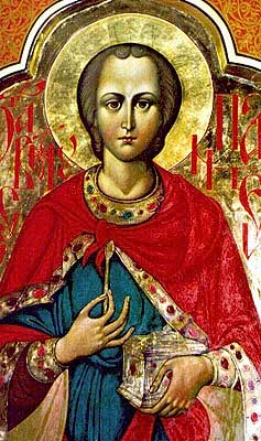 В день великомученика и целителя Пантелеймона на святом источнике в деревне Бахтино прошел водосвятный молебен