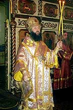 Владыка Иоанн на Литургии в Михайло-Архангельском храме поселка Юрино