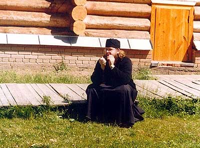 Протоиерей Евгений Сурков: «В паломничества ездят набраться духовных сил»