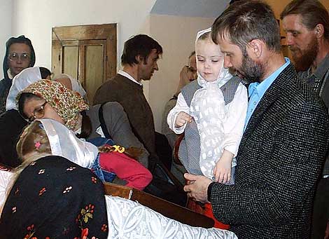 В день памяти великомученика Георгия все мы должны внимательно испытать себя. Боремся ли мы, как воины, со злом, гордыней, пороками? Или, отложив в сторону духовный меч, идем на поводу своих страстей? Наш христианский долг – очищать душу покаянием, тогда, по молитвам святого великомученика Георгия, мы будем способны принять Божию благодать и милость. - 91,84 Kb [800X800]