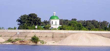 На следующий день, 7 июля, Высокопреосвященнейший Иоанн, архиепископ Йошкар-Олинский и Марийский совершил Божественную литургию и крестный ход в храме Иоанна Предтечи села Коротни.