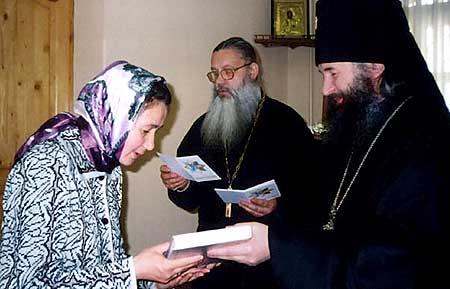 Состоялся первый выпуск курсов регентов, псаломщиков и уставщиков. Пройдя двухлетнее обучение на курсах, 15 человек получили квалификацию «псаломщик», один выпускник – «регент», один – «регент-псаломщик» и трое – «уставщик».